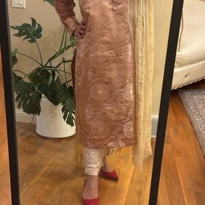 NWOT new golden peach Brocade kurta and dupatta. Japanese satin silk fabric